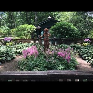 Meet your Posher, Claire